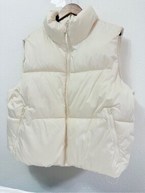 Old Navy Cream Bubble Puffer Vest Cropped Minimalist XL